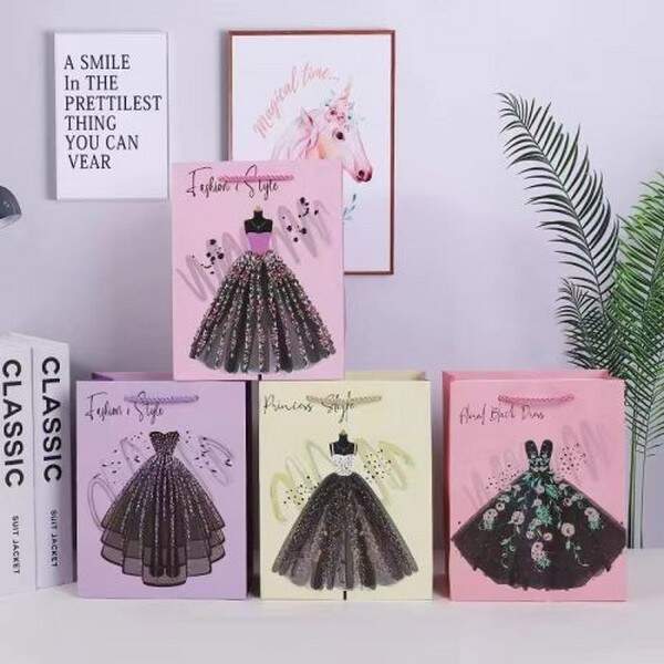 Пакет подарунковий паперовий L "Fashion" 30*41.5*12см R94945-L (360шт) (шт.)